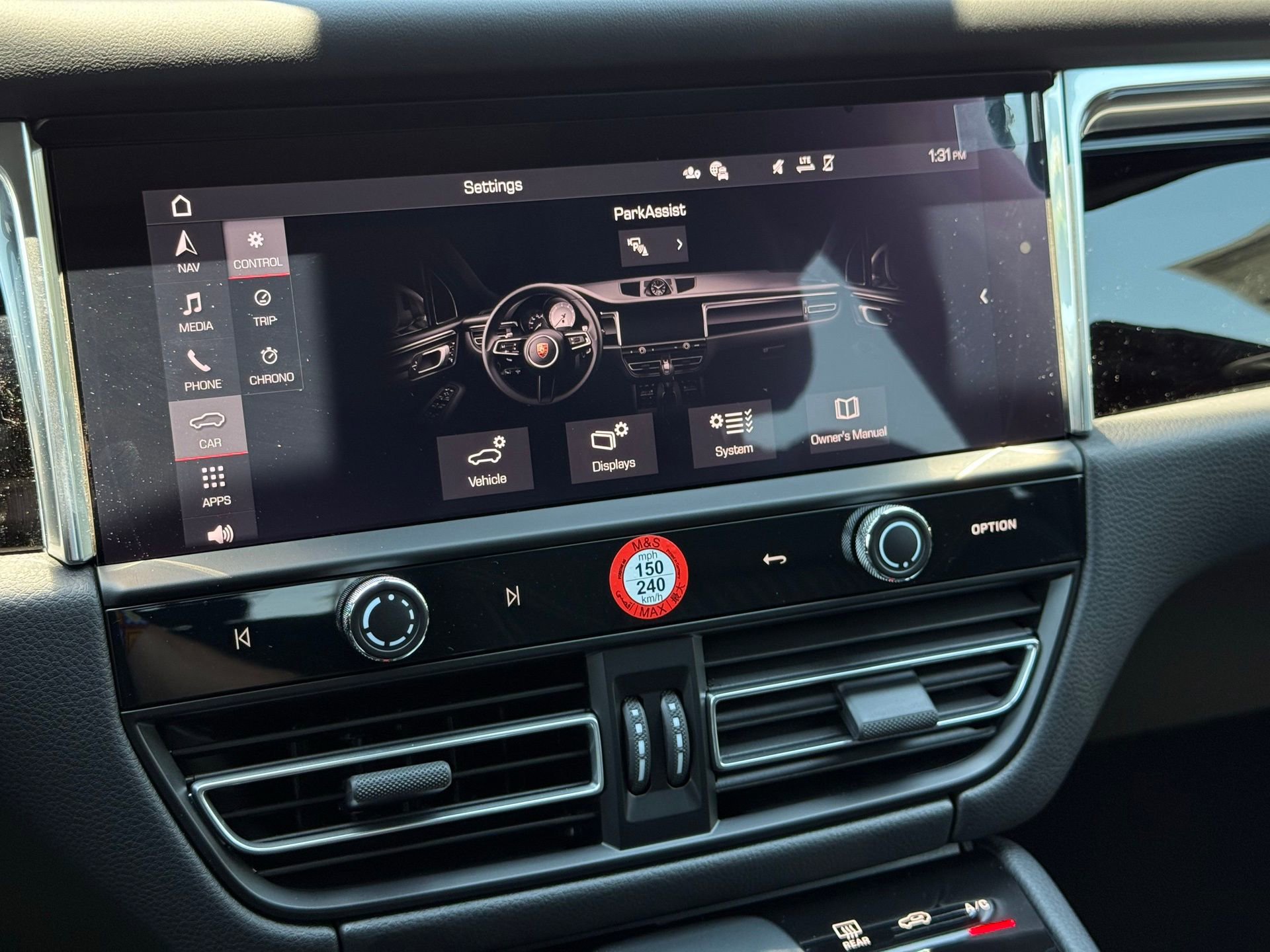 Used 2025 Porsche Macan image 21