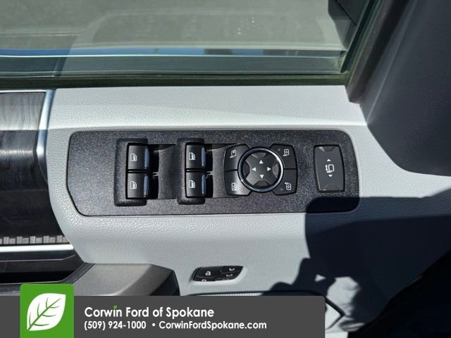 Certified 2022 Ford F450 Limited w/ FX4 Off-Road Package AWD/4WD image 23