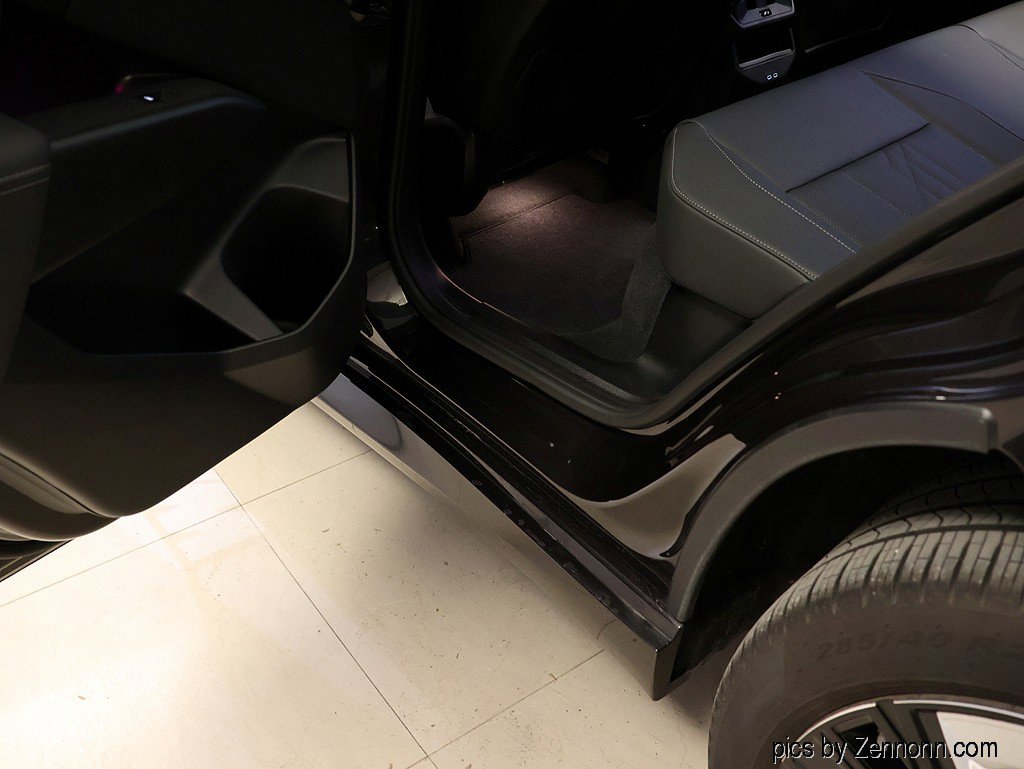 Used 2025 BMW X3 xDrive30i w/ Premium Package image 28