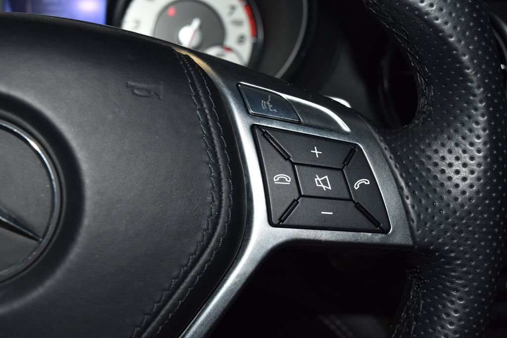 Used 2013 Mercedes-Benz SL 550 image 11