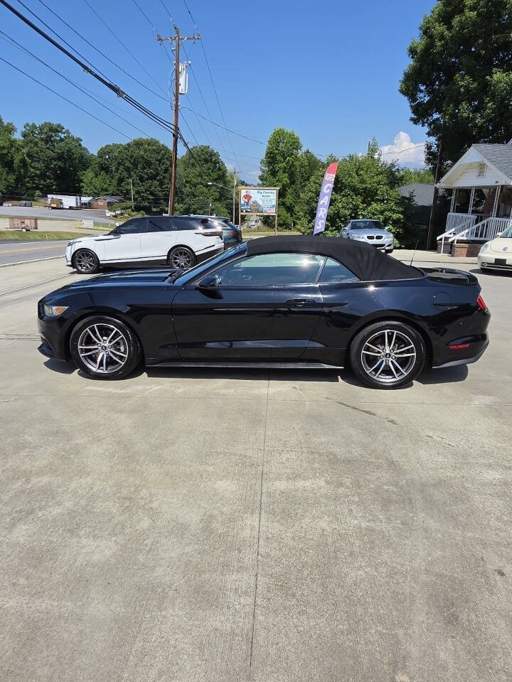 Used 2017 Ford Mustang Premium RWD image 9