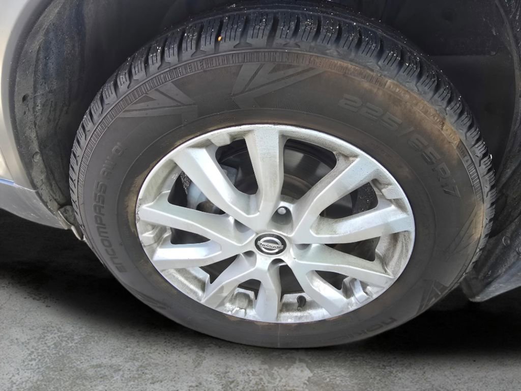 Used 2019 Nissan Rogue SV AWD/4WD image 15