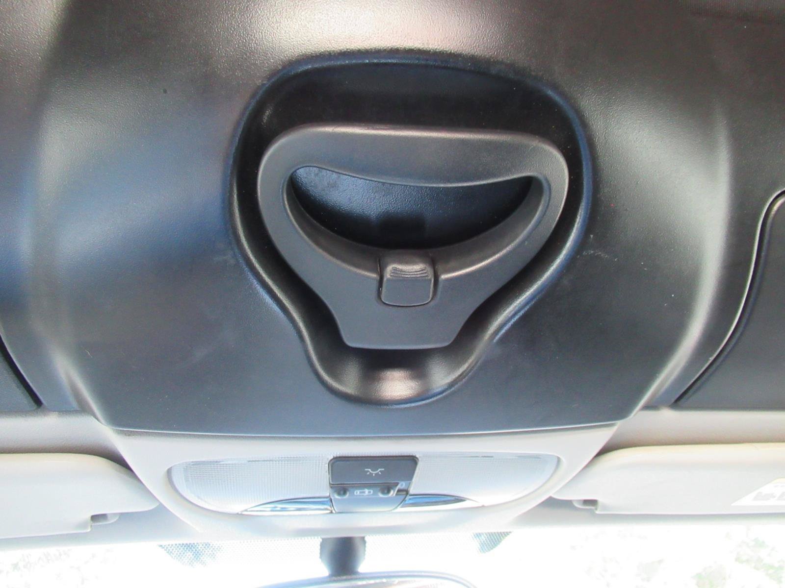 Used 2007 Chrysler Crossfire Convertible w/ Special Edition Group RWD image 24