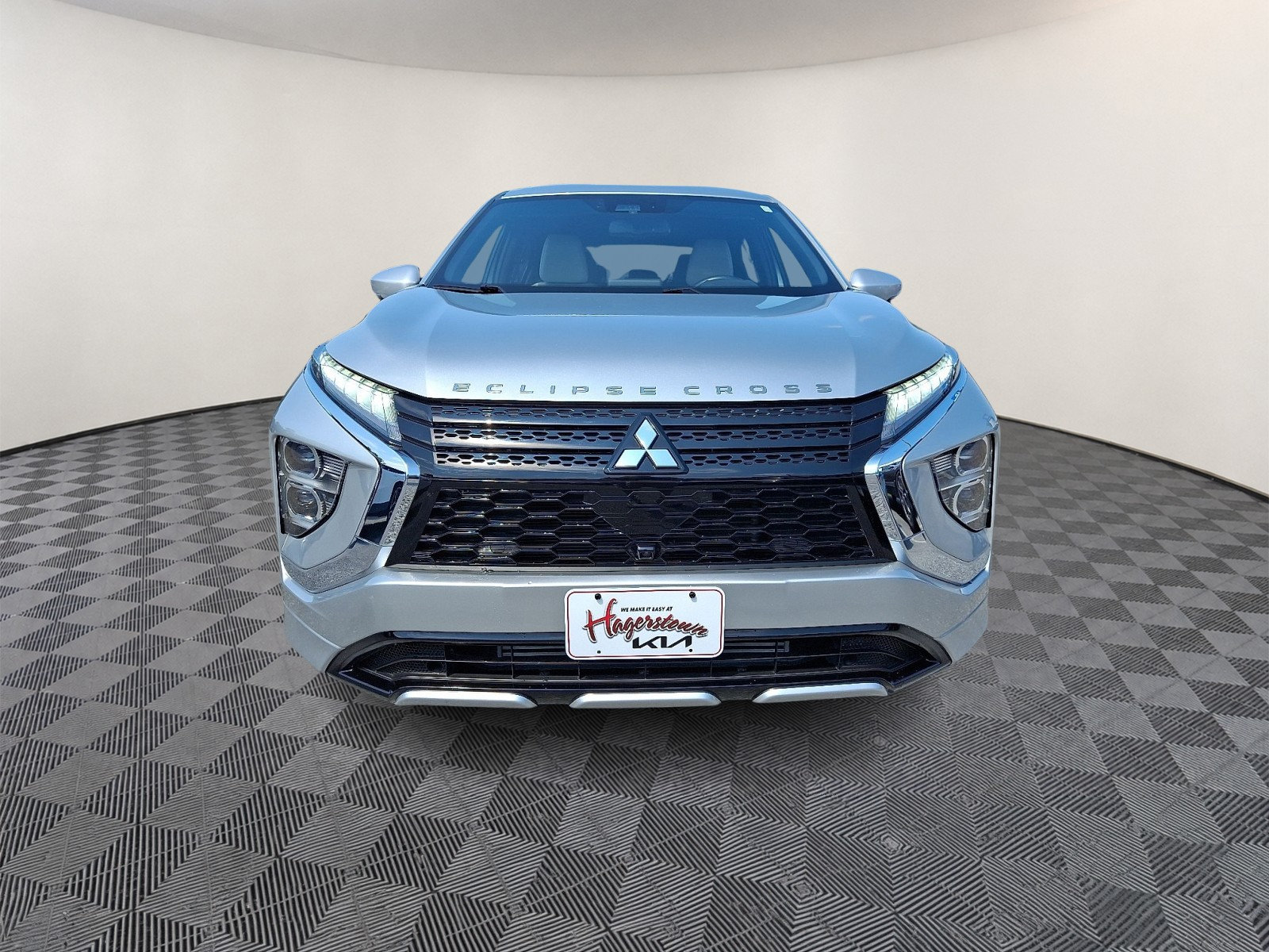 Used 2024 Mitsubishi Eclipse Cross SEL AWD/4WD image 2