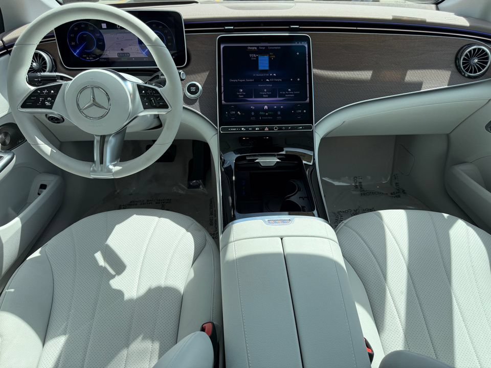 Used 2024 Mercedes-Benz EQE 350+ 4MATIC Sedan image 3