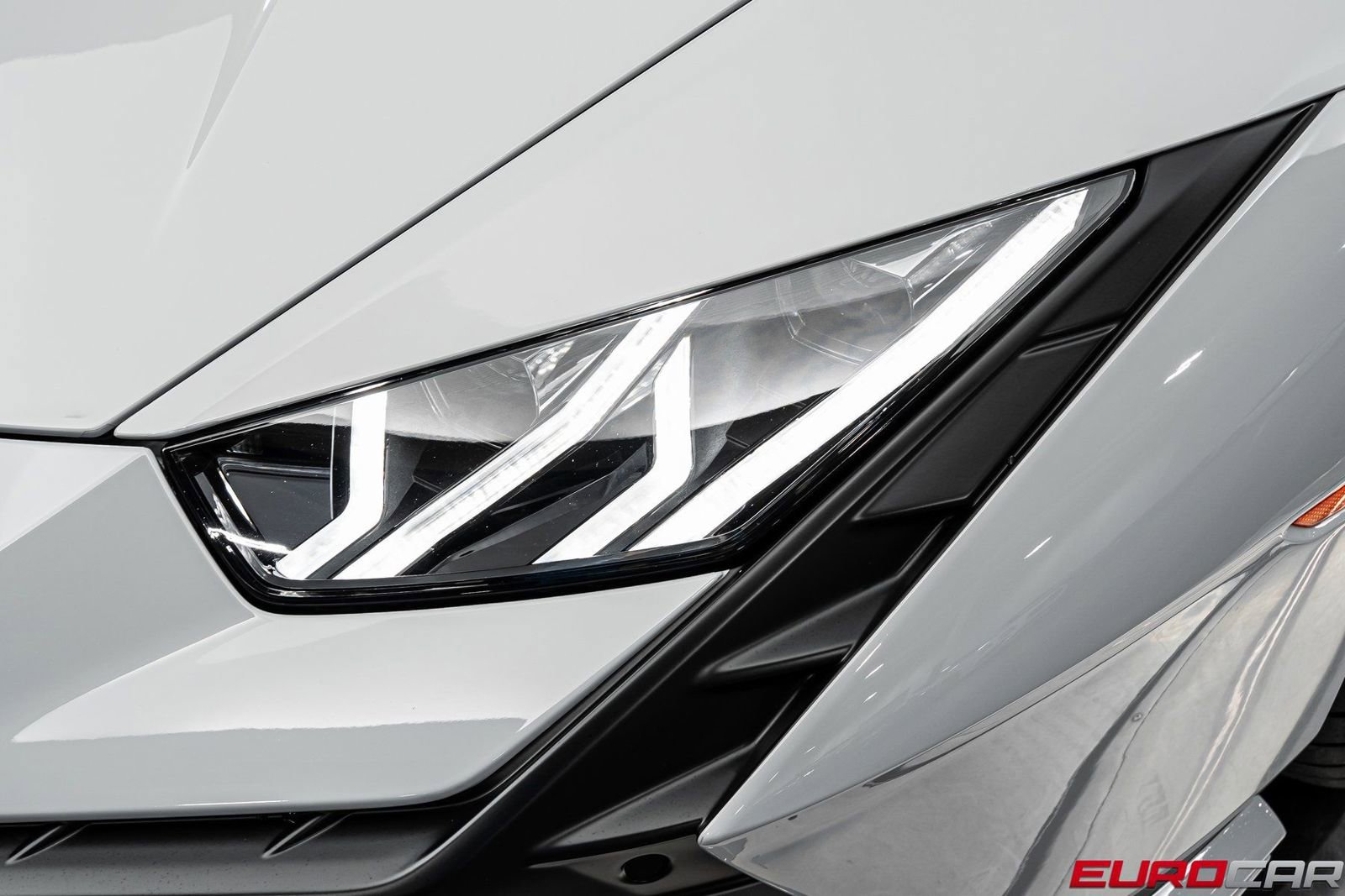 Used 2023 Lamborghini Huracan Tecnica image 13