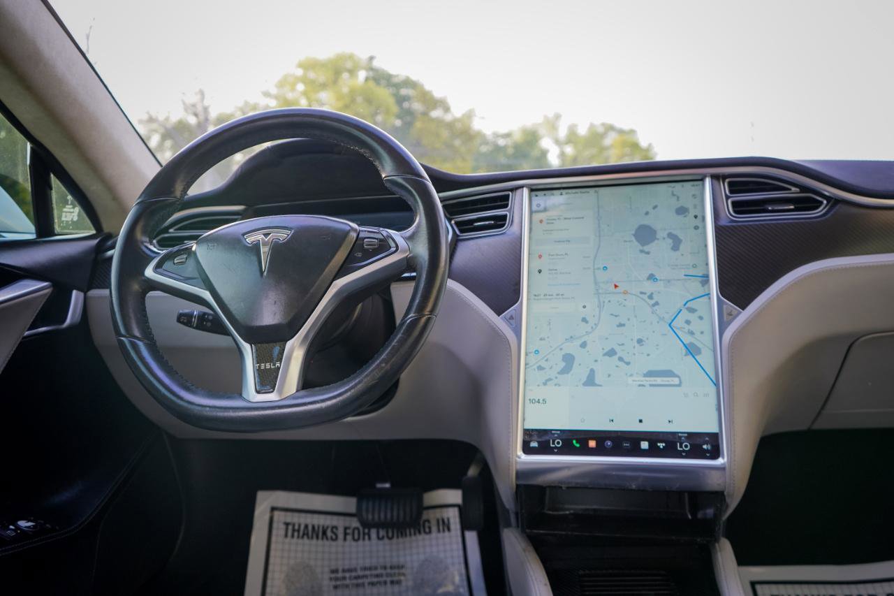 Used 2016 Tesla Model S 70D image 10