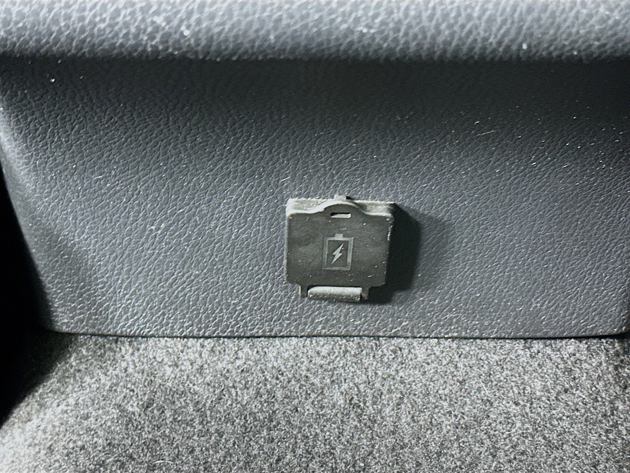 Used 2020 Toyota Camry SE FWD image 28