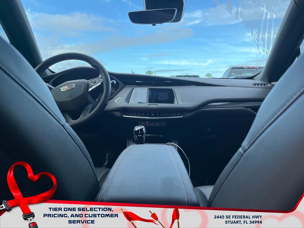 Used 2023 Cadillac XT4 Sport w/ Enhanced Visibility Package image 15