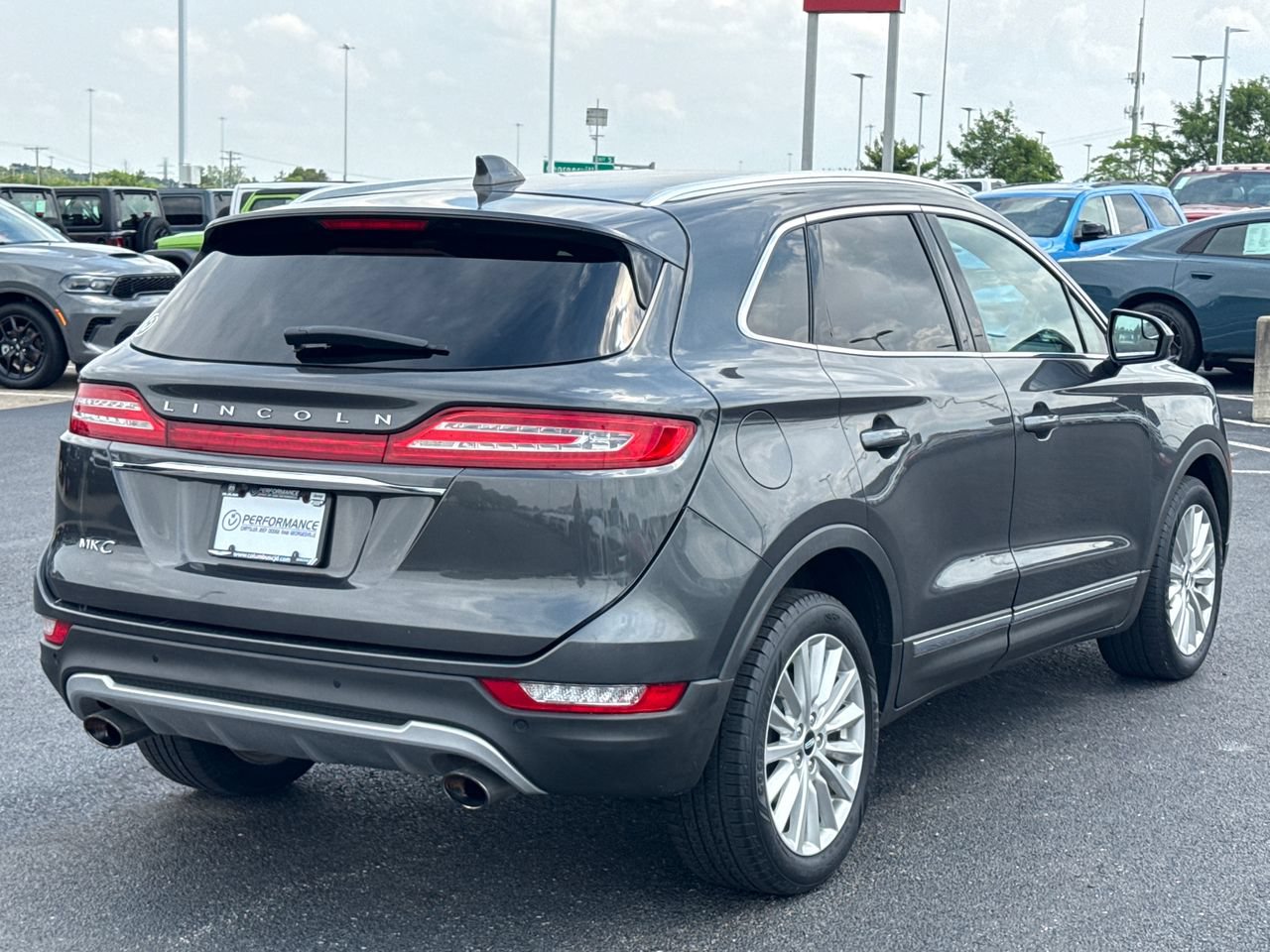 Used 2019 Lincoln MKC Premiere FWD image 3