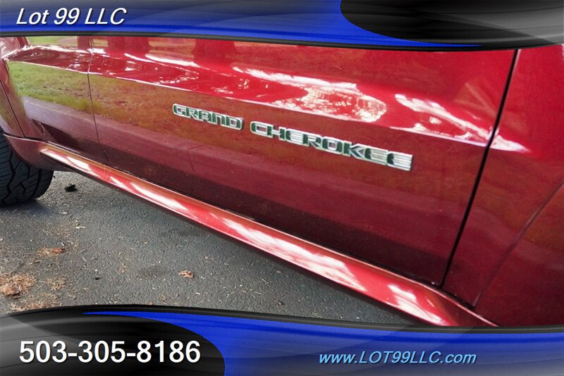 Used 2017 Jeep Grand Cherokee SRT AWD/4WD image 38