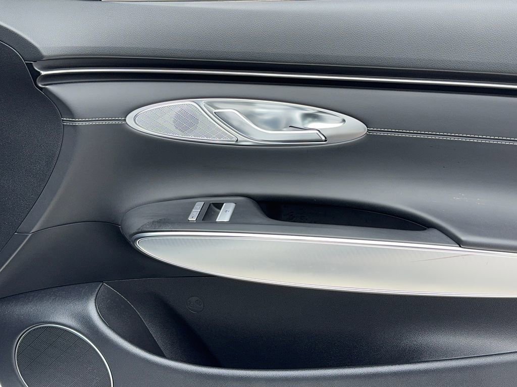 Used 2024 Genesis GV70 2.5T w/ Select Package image 47