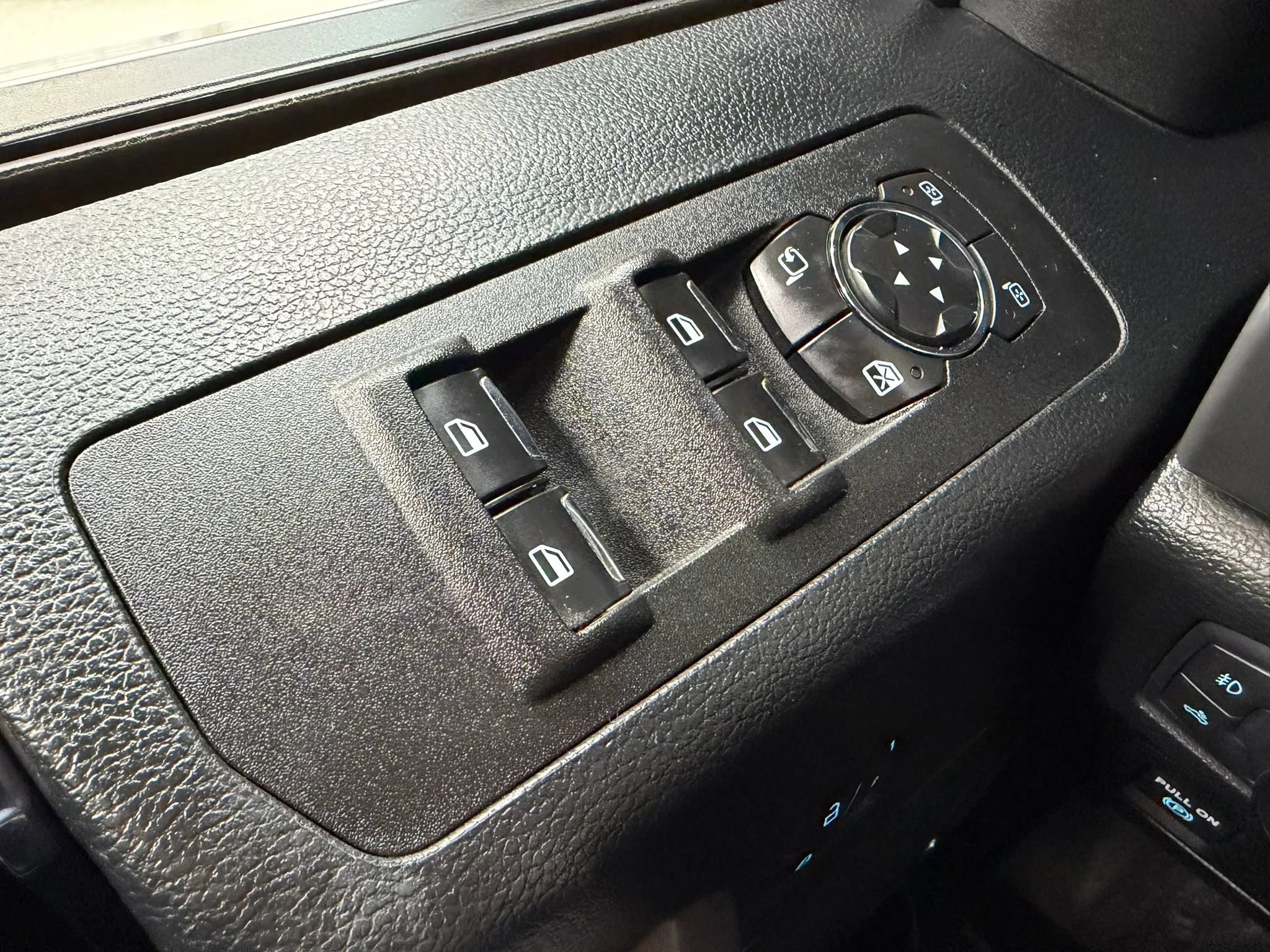 Used 2019 Ford F150 Platinum w/ Equipment Group 701A Luxury AWD/4WD image 27