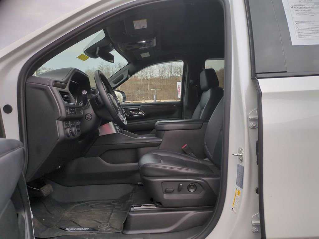 Certified 2024 Chevrolet Tahoe Z71 w/ Luxury Package AWD/4WD image 12