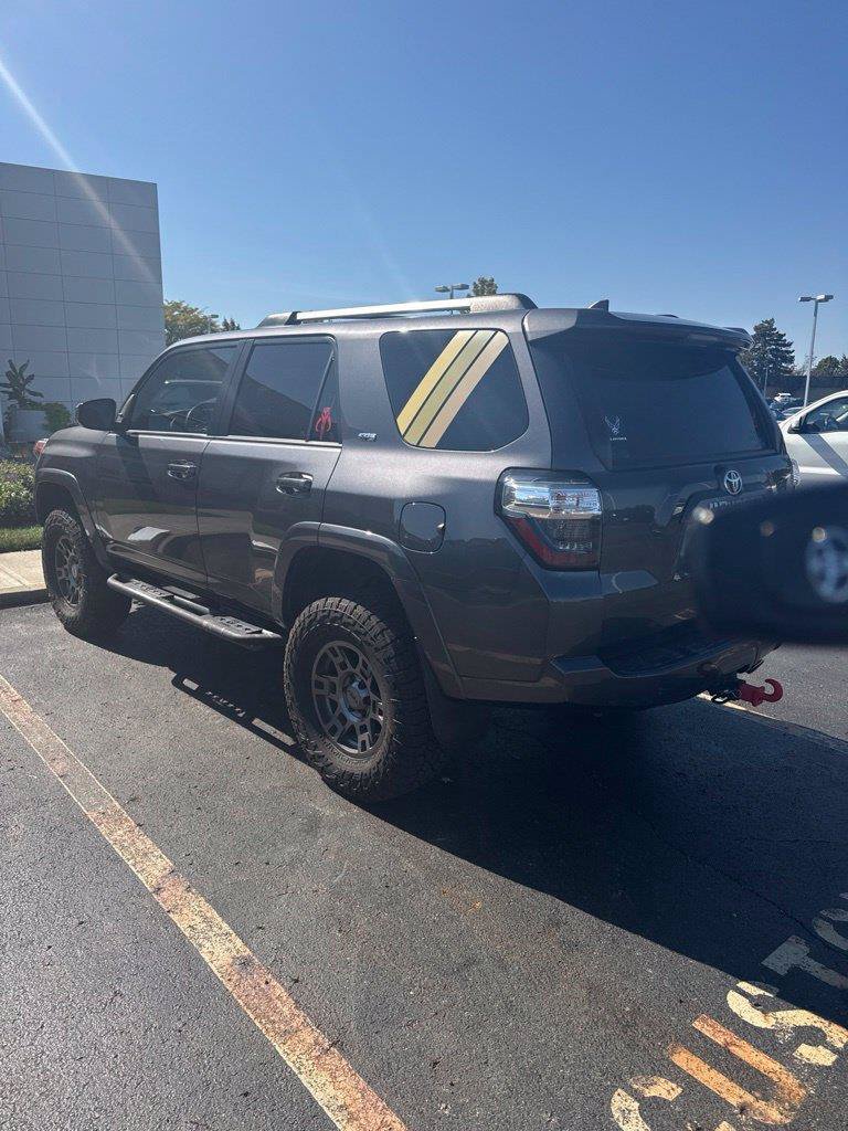 Used 2023 Toyota 4Runner SR5 AWD/4WD image 6