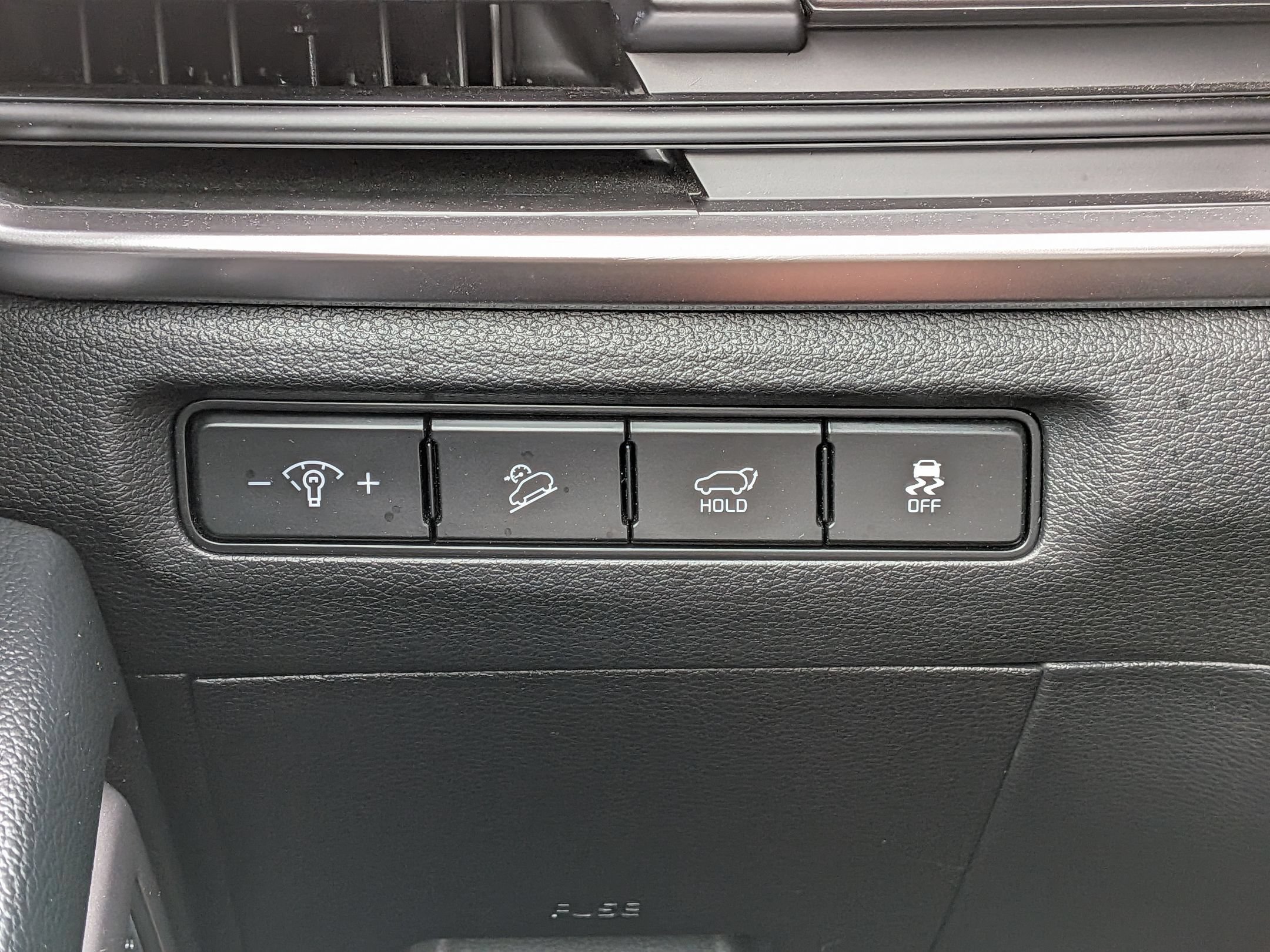 Used 2025 Kia Telluride S AWD/4WD image 17