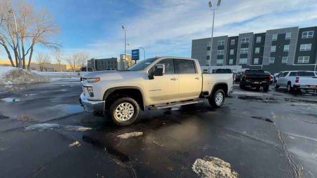 Used 2021 Chevrolet Silverado 2500 LTZ image 4