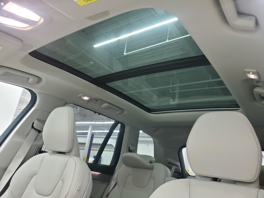 New 2027 Volvo XC90 B6 Ultra AWD/4WD image 9
