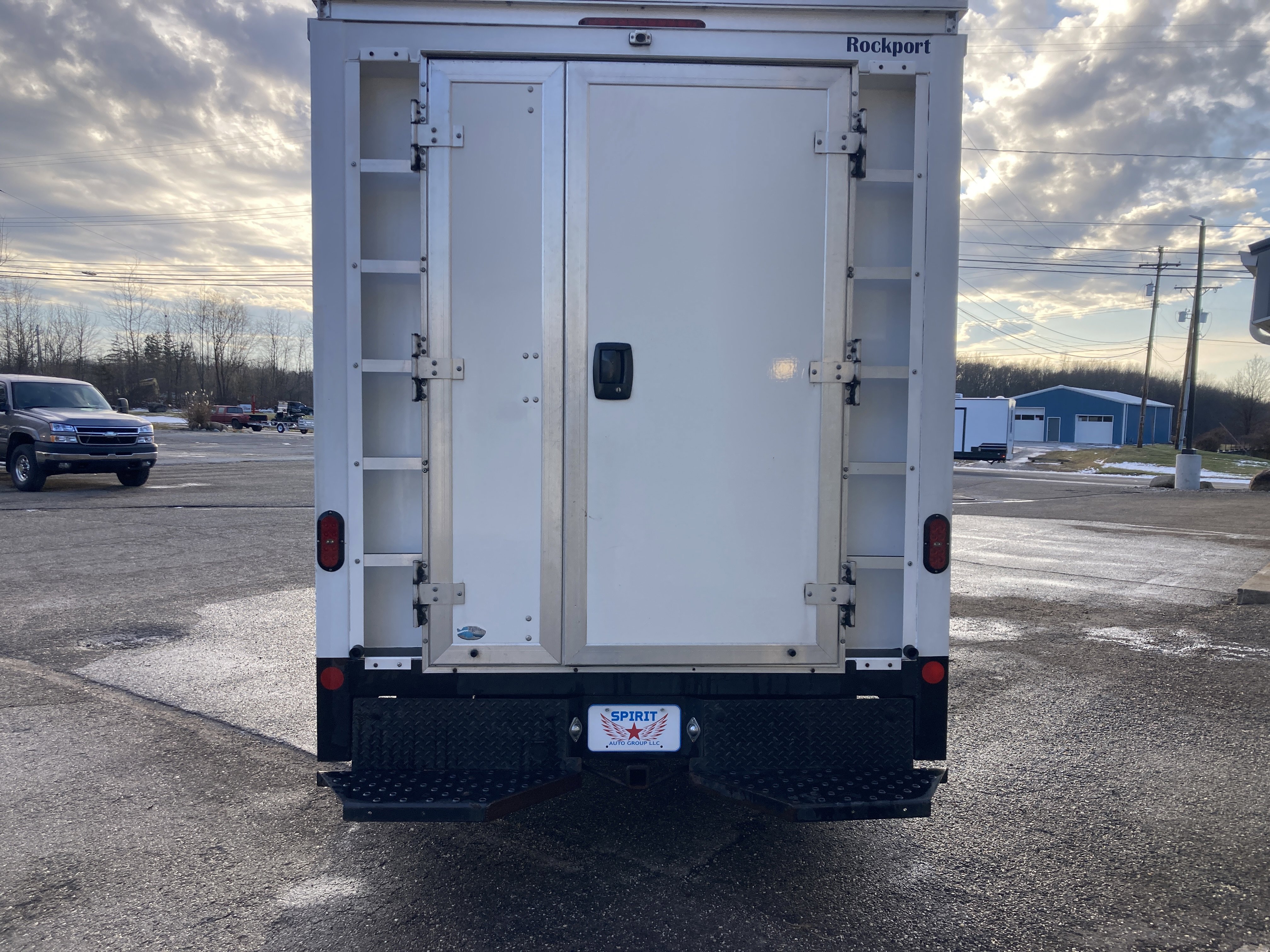 Used 2024 Ford E-350 and Econoline 350 Super Duty w/ Power Windows & Locks Group image 7