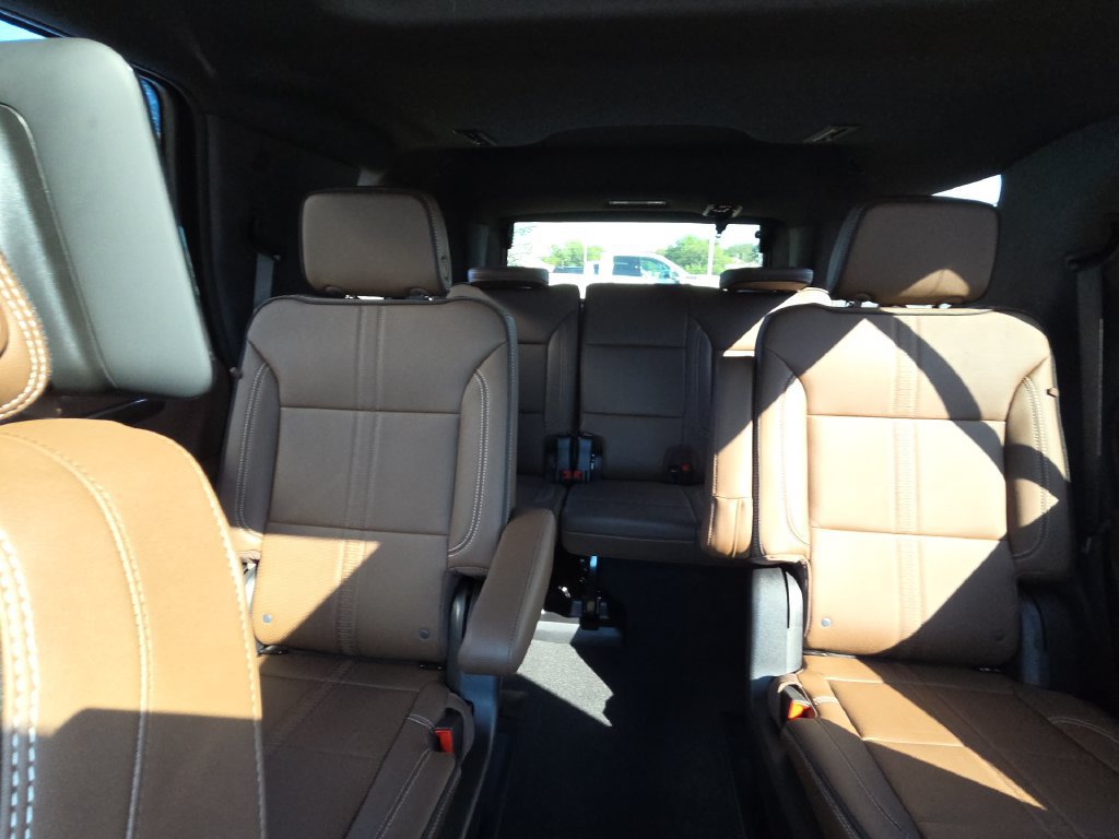 New 2026 Chevrolet Tahoe High Country AWD/4WD image 27