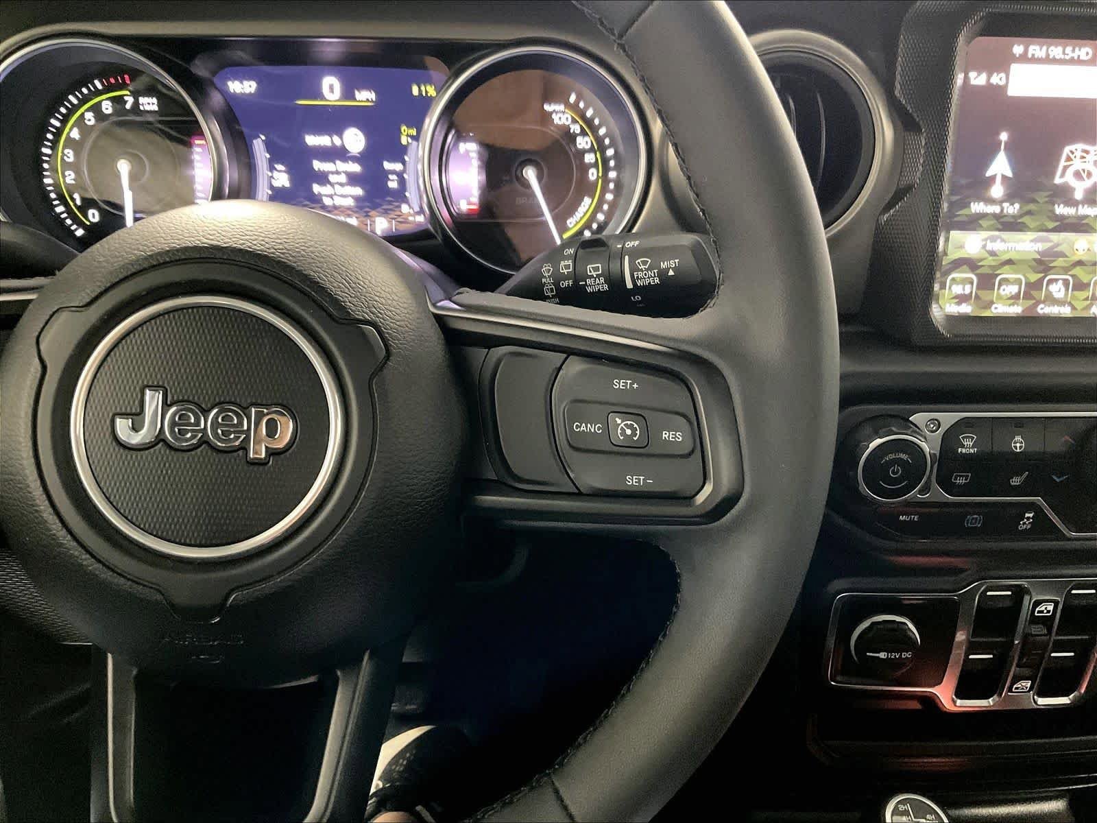 Used 2023 Jeep Wrangler Unlimited w/ Cold Weather Group AWD/4WD image 23