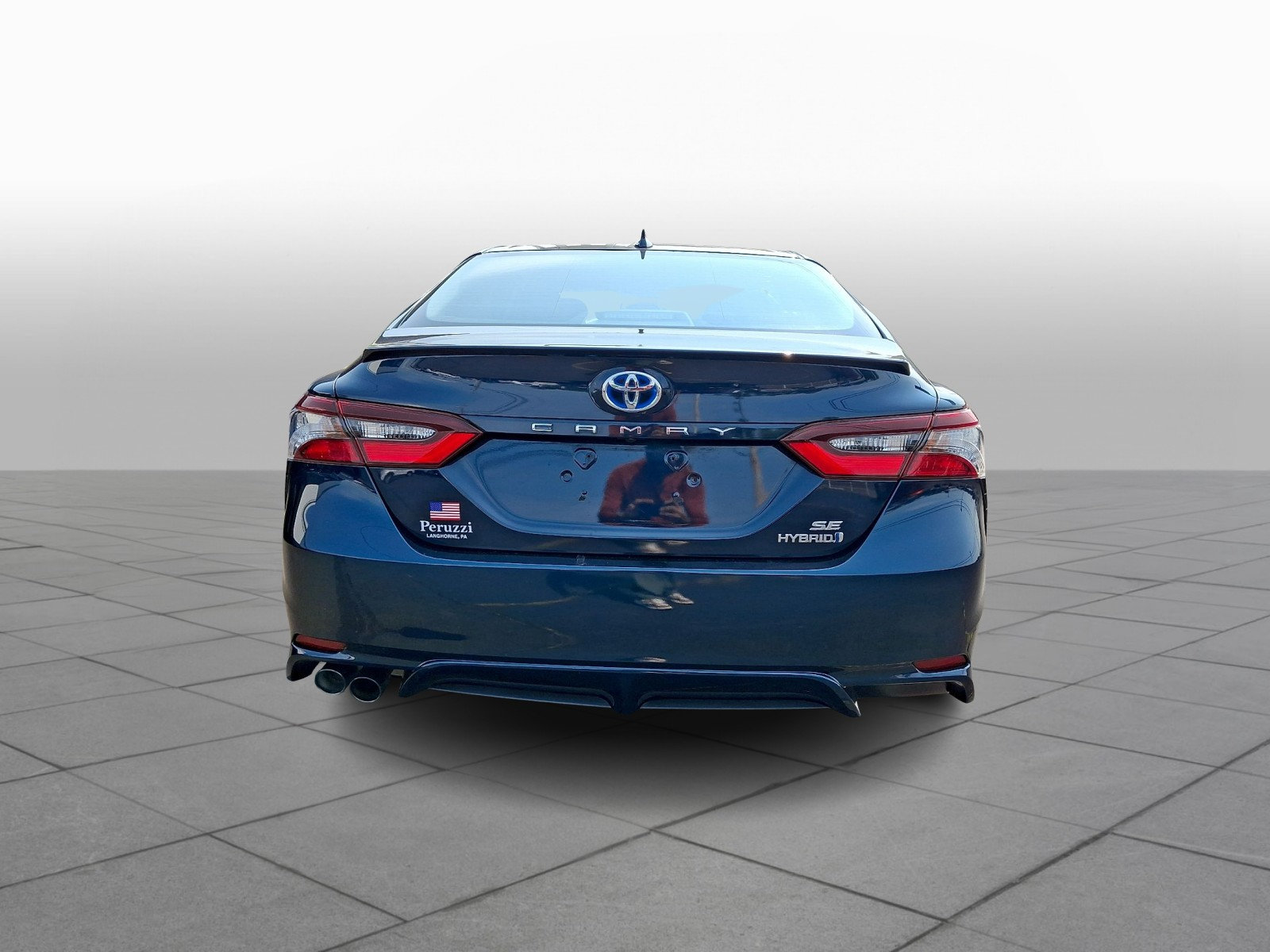 Used 2021 Toyota Camry SE FWD image 6