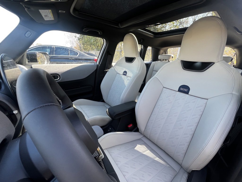 New 2025 MINI Cooper S image 11