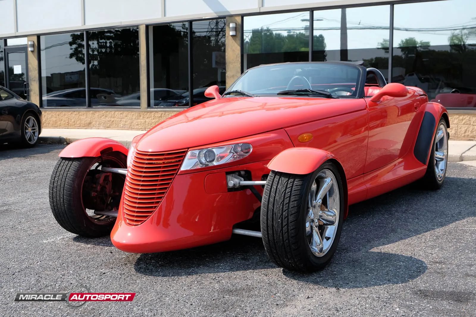 Used 1999 Plymouth Prowler RWD image 4