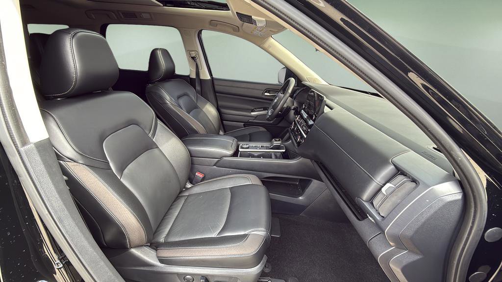 Certified 2023 Nissan Pathfinder SL w/ SL Premium Package image 11