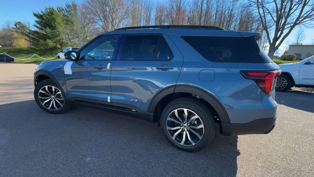 New 2026 Ford Explorer ST-Line AWD/4WD image 4
