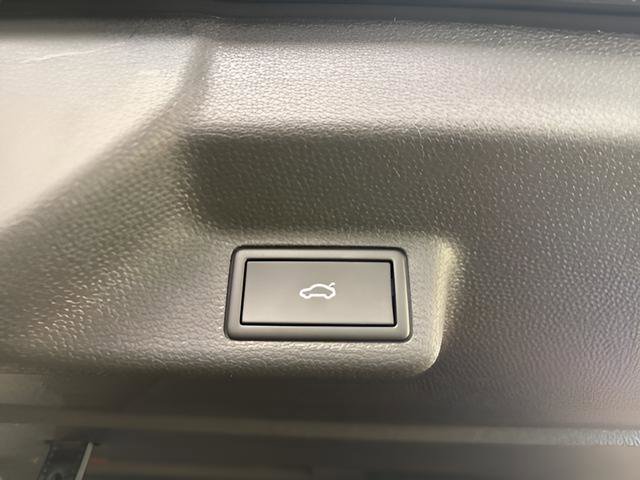 New 2025 Volkswagen ID. Buzz Pro S image 22