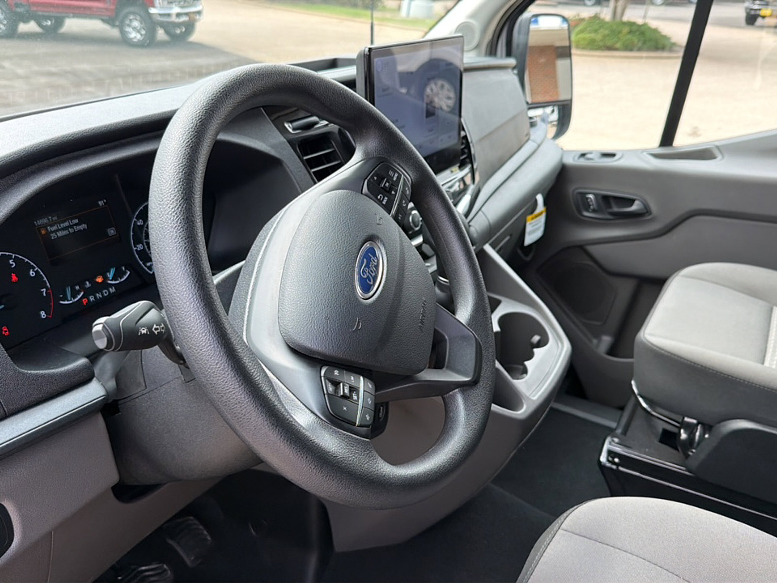 Used 2025 Ford Transit 350 XLT RWD image 17