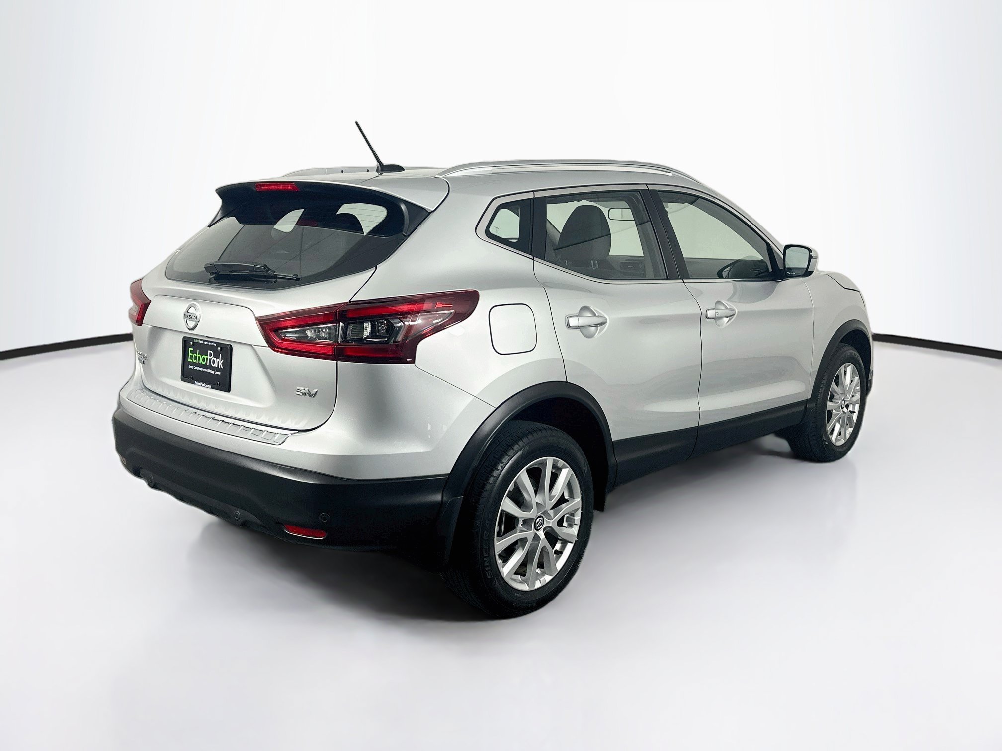 Used 2021 Nissan Rogue Sport SV FWD image 9