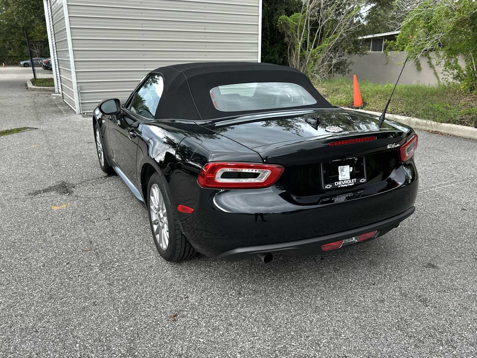 Used 2020 FIAT 124 Spider Classica w/ Technology Group RWD image 4