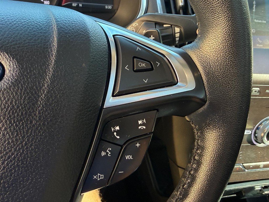 Used 2020 Ford Edge Titanium w/ Equipment Group 301A AWD/4WD image 18