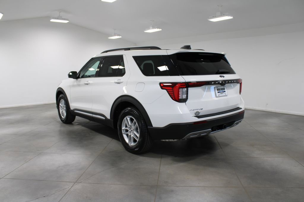 New 2025 Ford Explorer Active w/ Active Comfort Package image 7