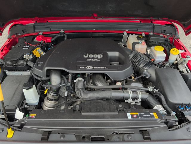 Used 2021 Jeep Wrangler Unlimited Rubicon AWD/4WD image 33