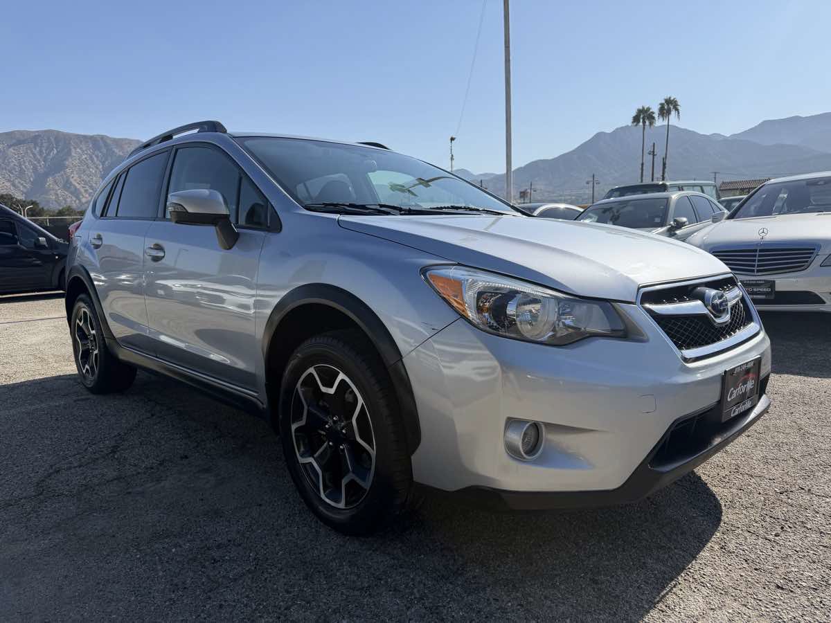 Used 2015 Subaru Crosstrek 2.0i Limited AWD/4WD image 2
