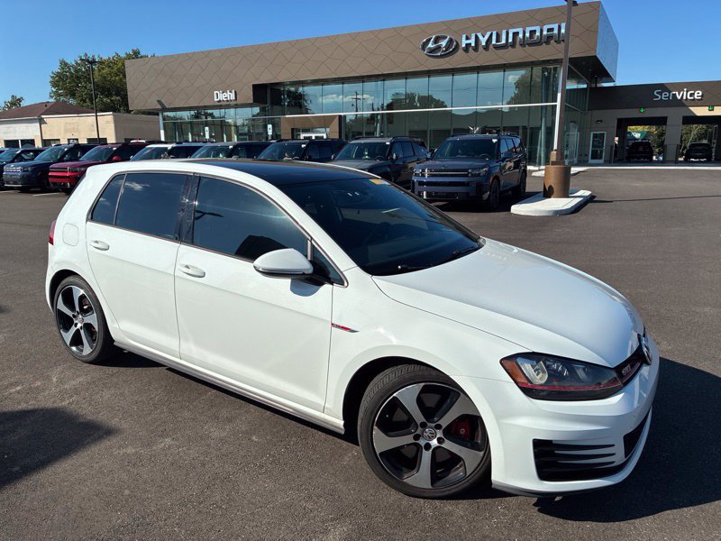 Used 2017 Volkswagen GTI SE FWD image 7