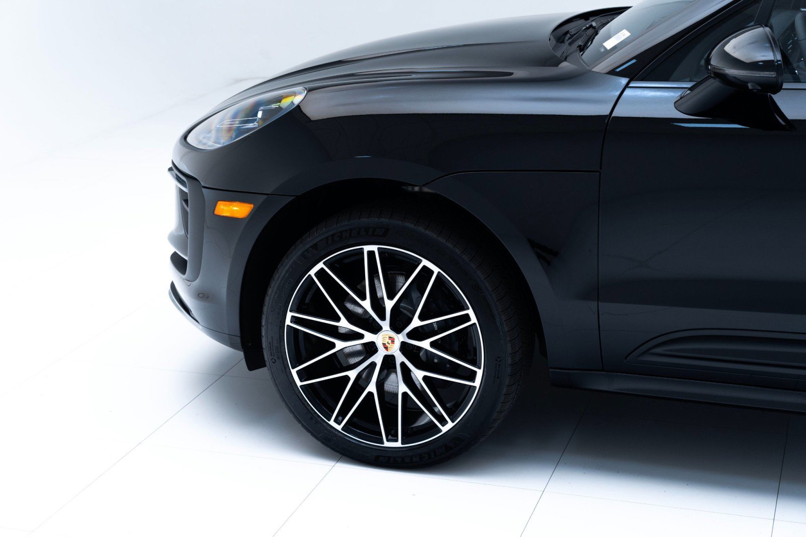 New 2025 Porsche Macan image 11