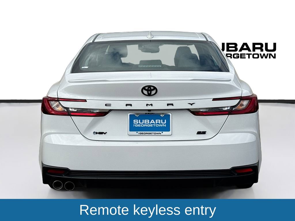 Used 2025 Toyota Camry SE image 6