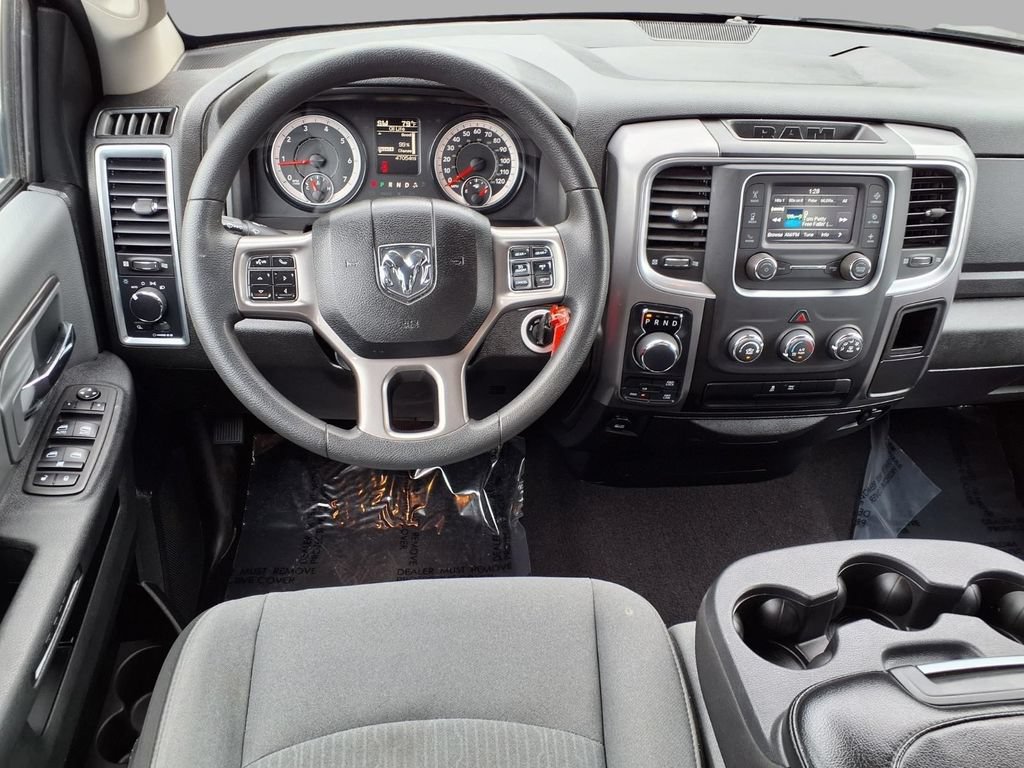 Used 2024 RAM 1500 Classic SLT AWD/4WD image 4