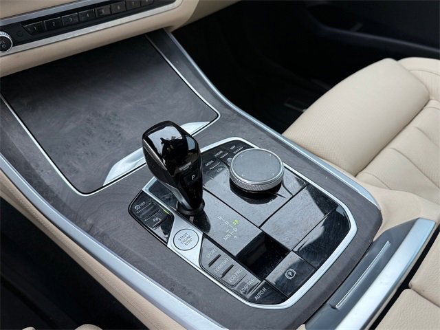 Used 2022 BMW X5 sDrive40i w/ Luxury Seating Package image 15
