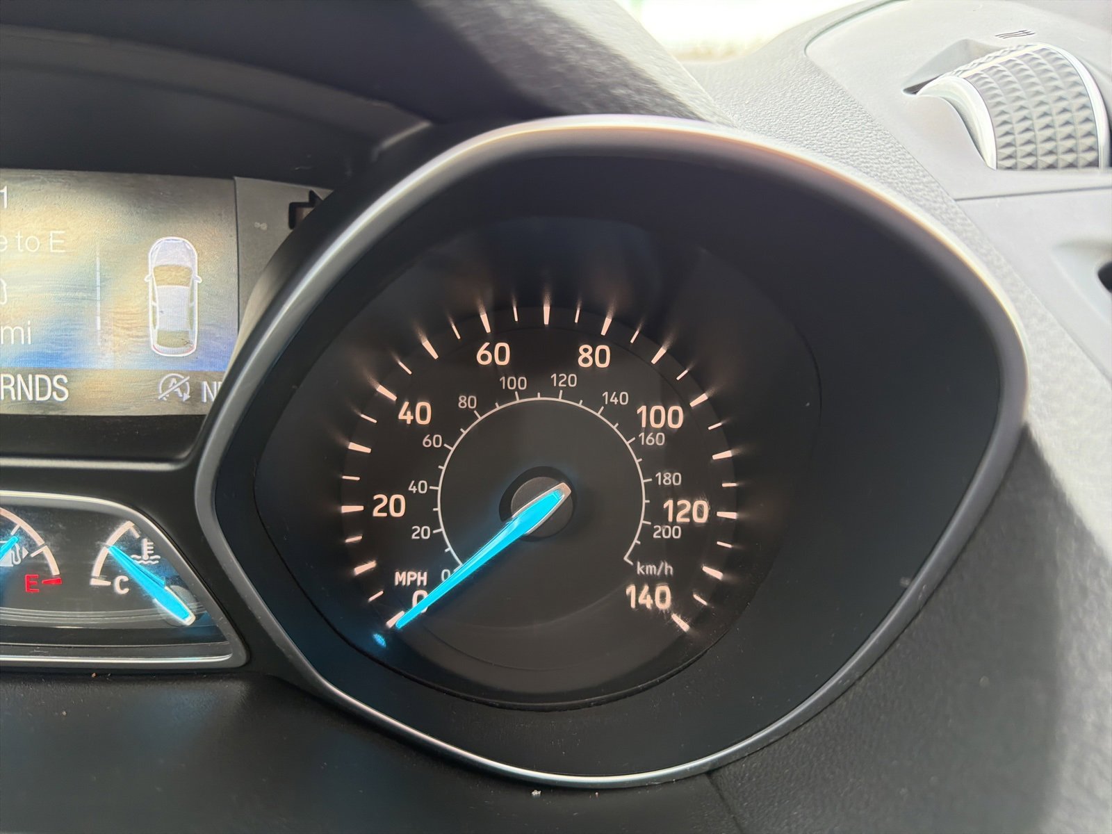 Used 2017 Ford Escape Titanium image 39