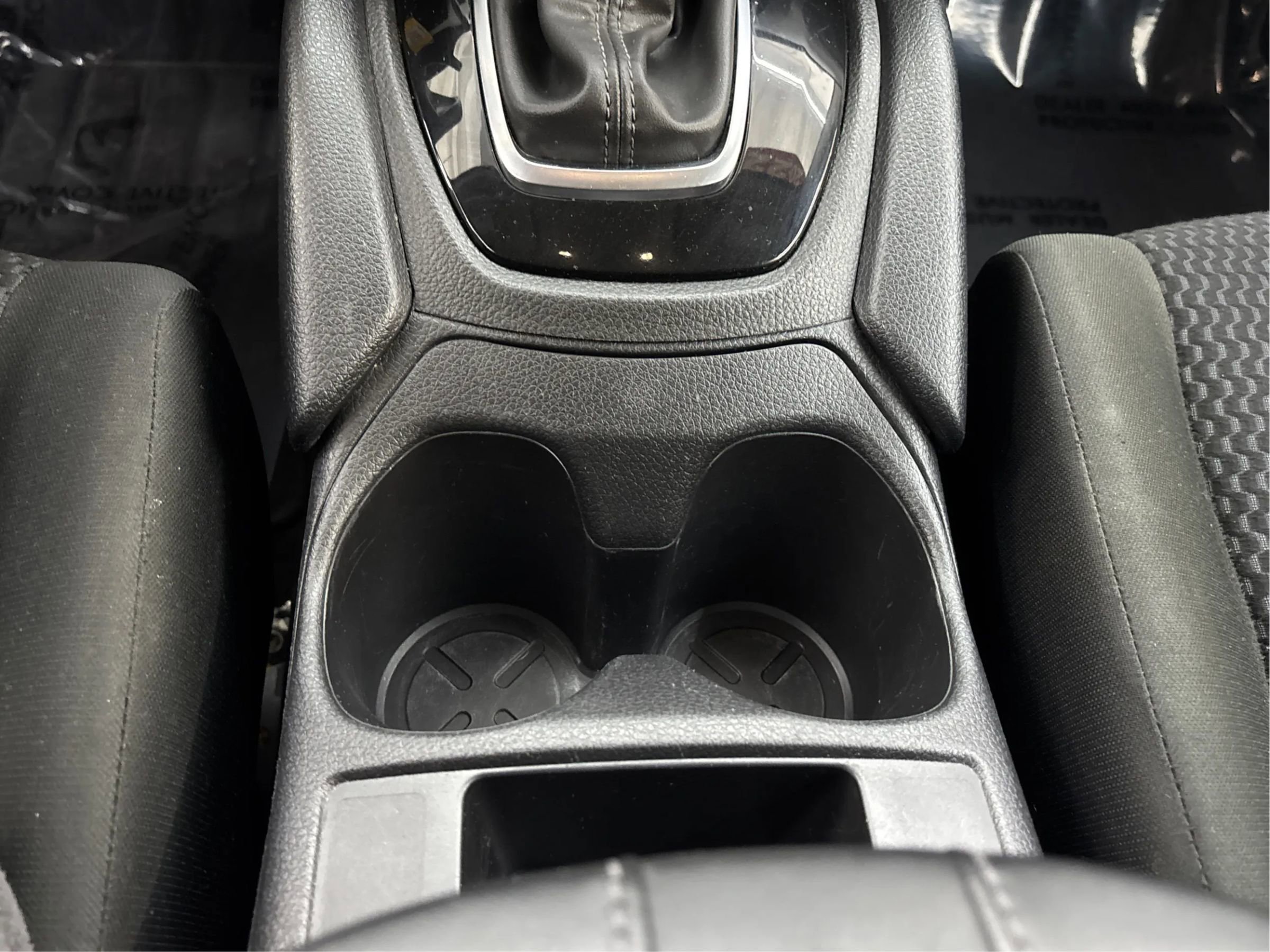 Used 2022 Nissan Rogue Sport S image 22