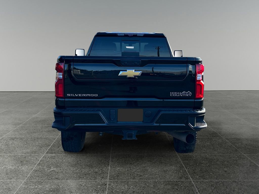 Used 2022 Chevrolet Silverado 3500 High Country w/ Technology Package image 6