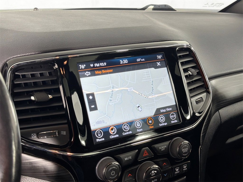 Used 2020 Jeep Grand Cherokee Altitude image 13