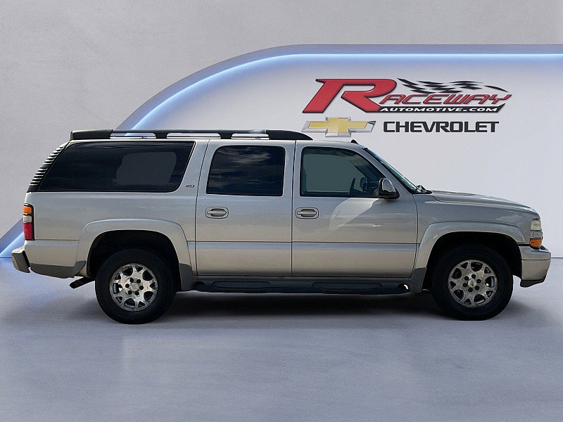 Used 2005 Chevrolet Suburban Z71 w/ Preferred Equipment Group AWD/4WD image 6
