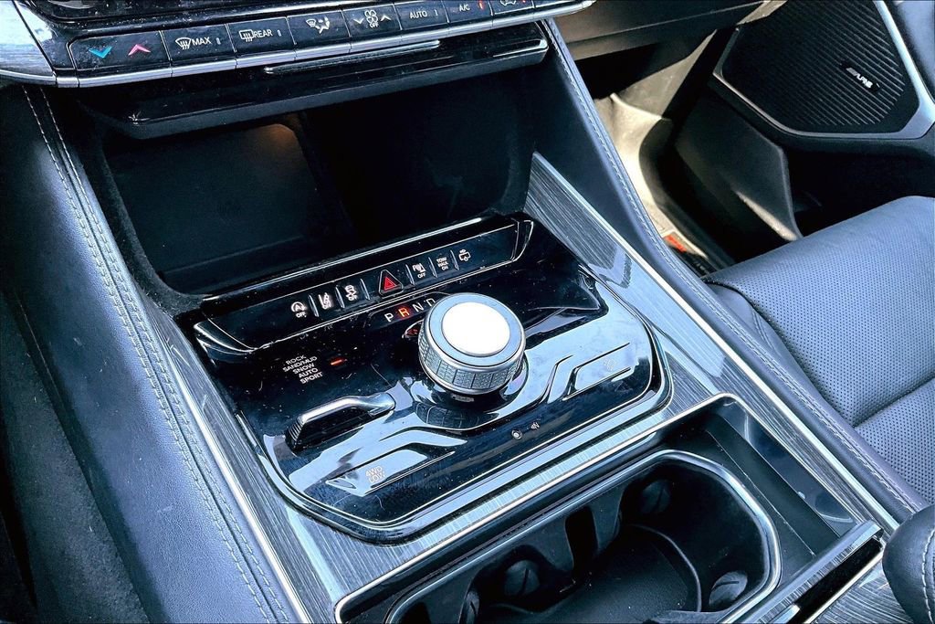 Used 2022 Jeep Wagoneer Series III image 25