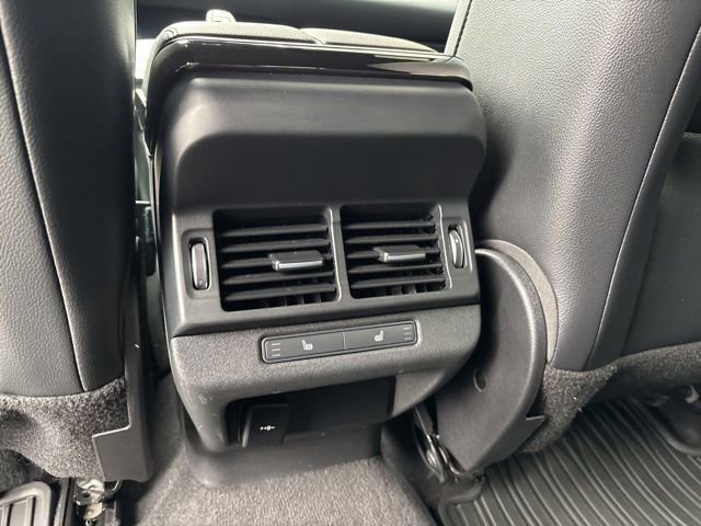 Used 2022 Land Rover Range Rover Evoque R-Dynamic SE image 16